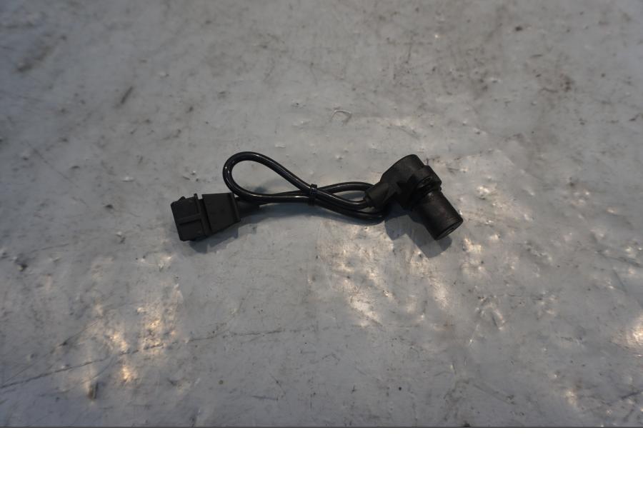 Framsidan på Tändpickup från en Ducati Diavel -2015 motorcykel.