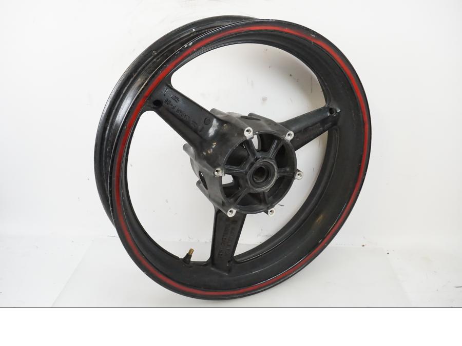 Framsidan på Fälg från en Yamaha YZF 1000 R1 -2002 motorcykel.