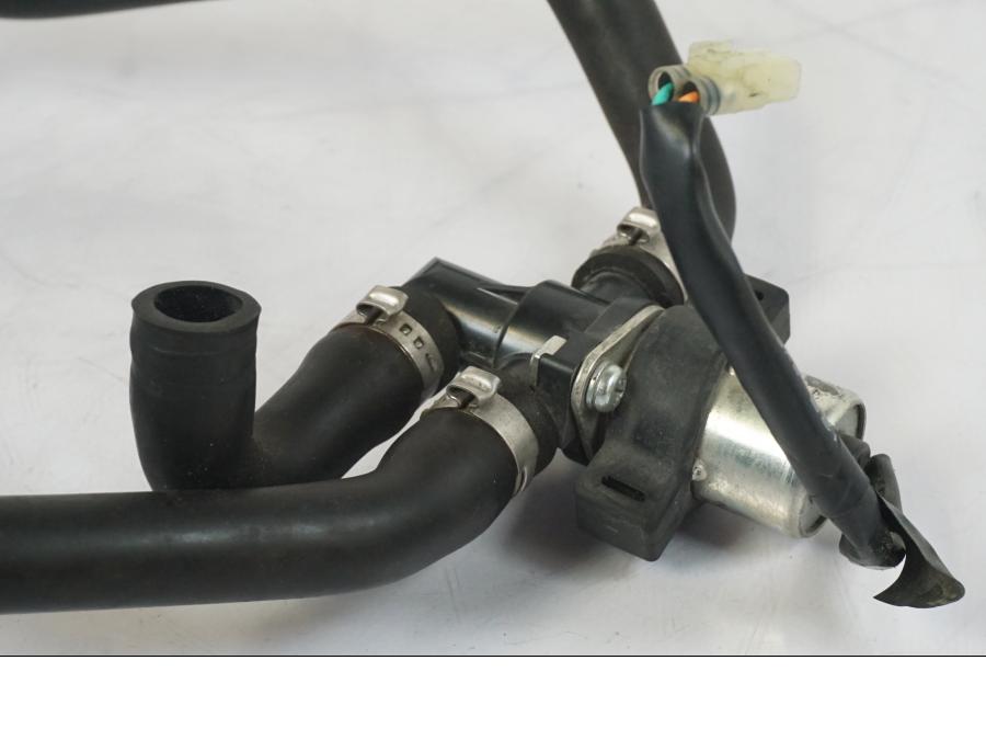 Extrabild1 på Second Air från en KTM 1290 Super Duke R -2018 motorcykel.