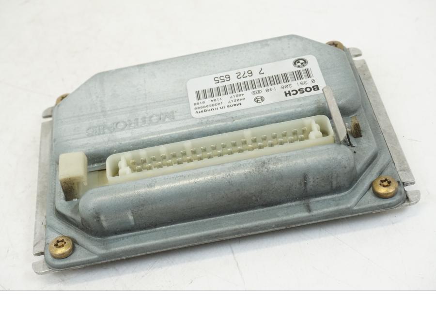 Baksidan på Styrbox Motronic från en BMW K 1200 LT -2004 motorcykel.