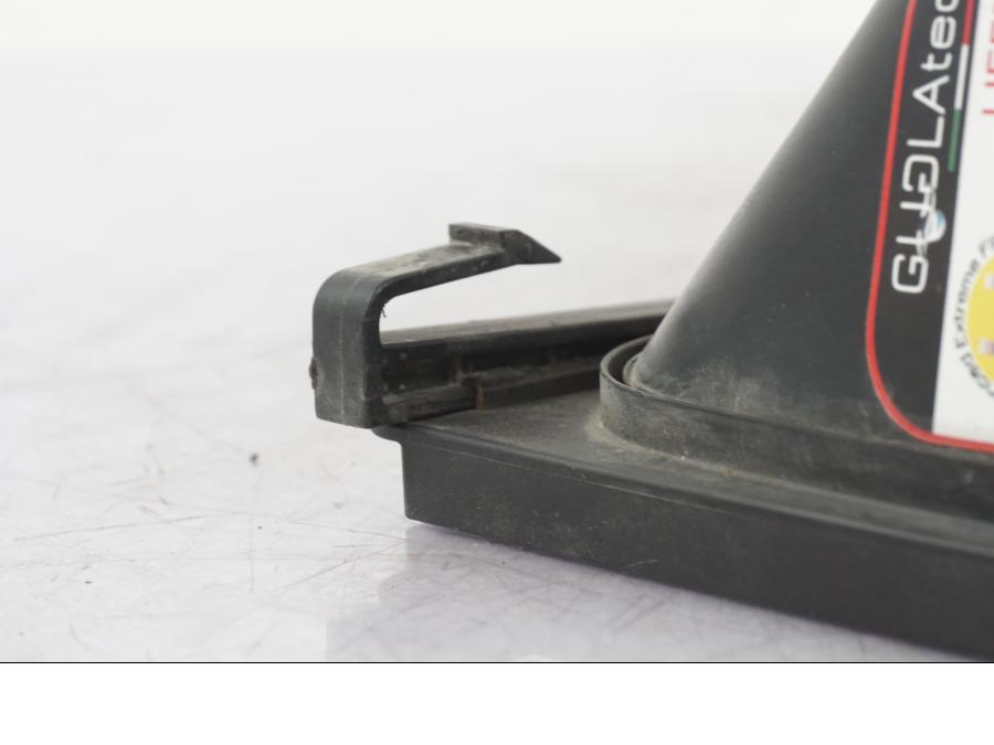 Extrabild3 på Luftintag från en BMW R 1200 GS -2005 motorcykel.