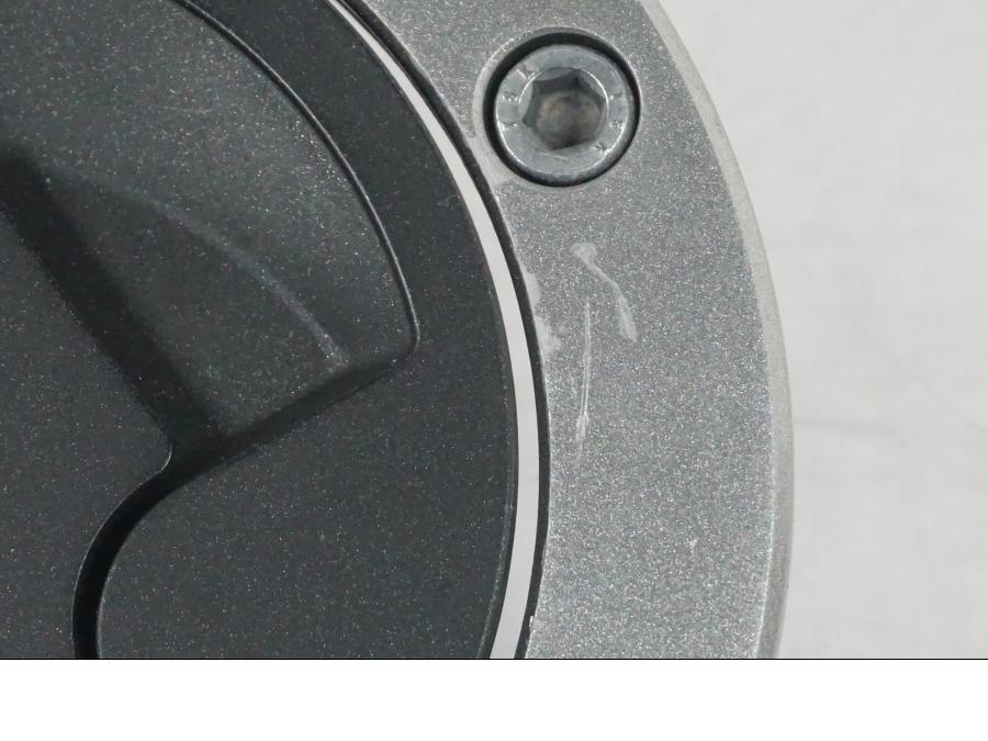 Extrabild3 på <p>Låssats från Kawasaki Z 800 ABS 2014.</p>

<p>1st nyckel, tändningslås, immobilizer, immobilizer amplifier, tanklock, sadellås och CDI/ECU.</p> motorcykel.