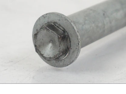 Höger sida på Axel från en BMW F 650 CS -2002 motorcykel.