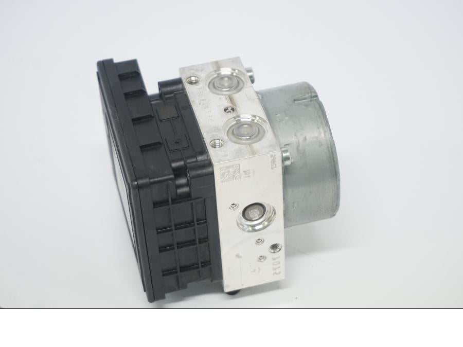 Extrabild1 på ABS Modulator från en BMW R 1250 GS -2022 motorcykel.