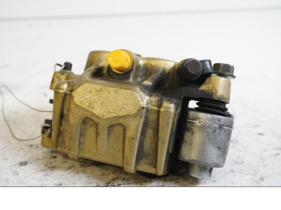 Baksidan på Bromsok från en Yamaha YZF-R 125 -2010 motorcykel.