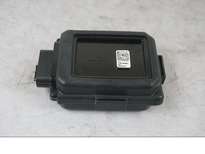 Framsidan på HLU-enhet från en KTM 1290 Super Adventure S -2022 motorcykel.