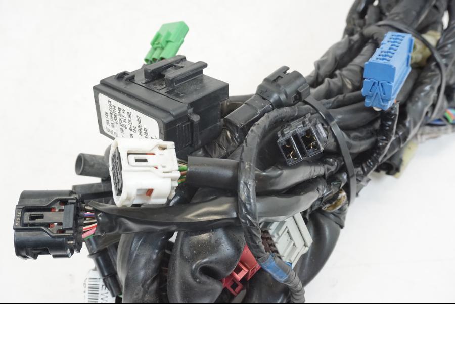 Extrabild3 på Kabelstam från en Honda CB 600 F -2008 motorcykel.