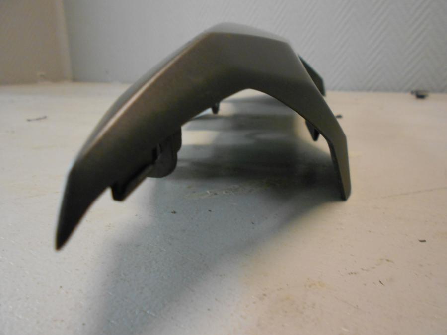 Snett uppifrån på Bakvinge från en Honda NC 750 S -2017 motorcykel.