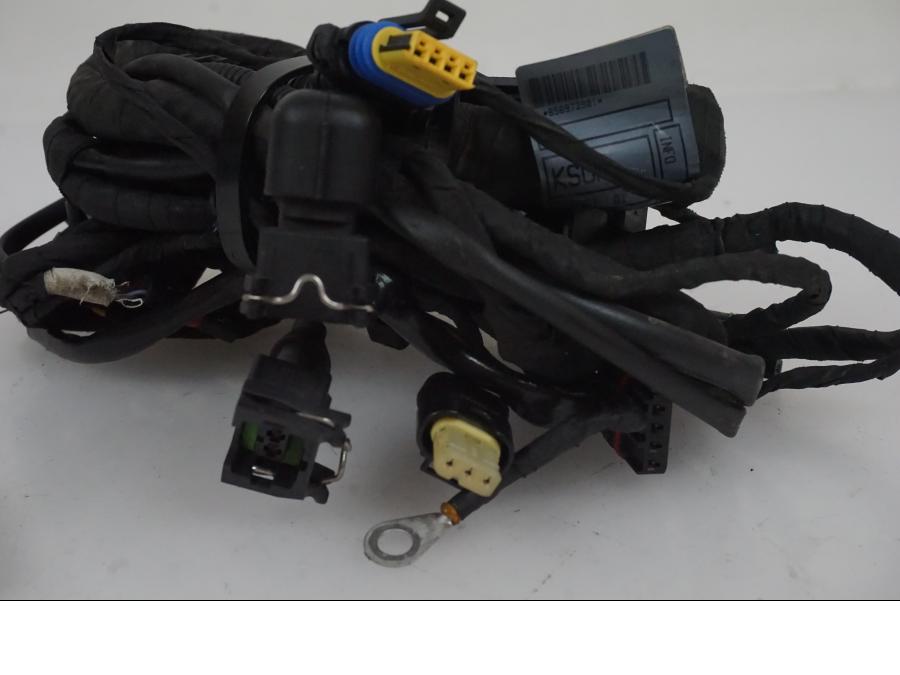 Höger sida på Kabelstam från en BMW R Ninet -2017 motorcykel.