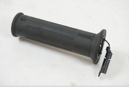Framsidan på Värmehandtag från en BMW R 1250 GS -2021 motorcykel.