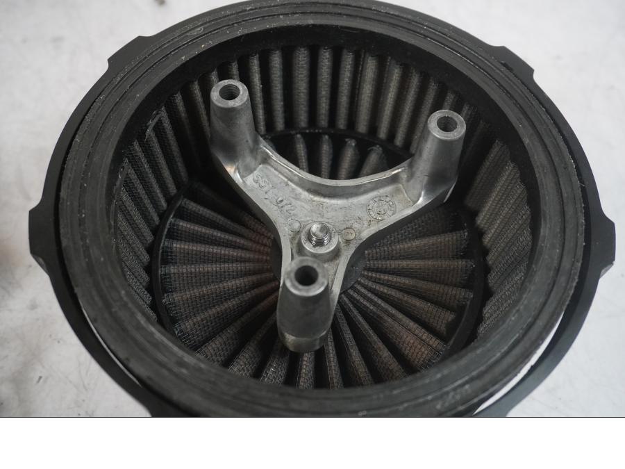 Extrabild2 på Luftburk från en H-D Touring Street Glide FLHX -2009 motorcykel.