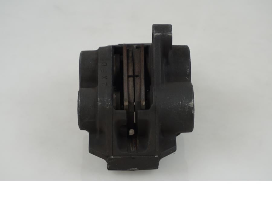 Höger sida på Bromsok från en Yamaha YZF R6 -2003 motorcykel.