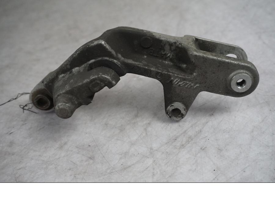 Framsidan på Bromsoksfäste från en Honda CBR 1100 XX -1998 motorcykel.