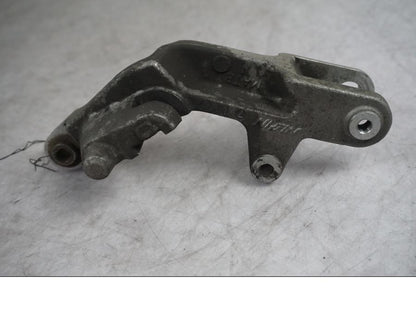 Framsidan på Bromsoksfäste från en Honda CBR 1100 XX -1998 motorcykel.