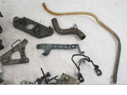 Snett nerifrån på Skruv / Mutter etc från en Kawasaki ZX-10R -2008 motorcykel.