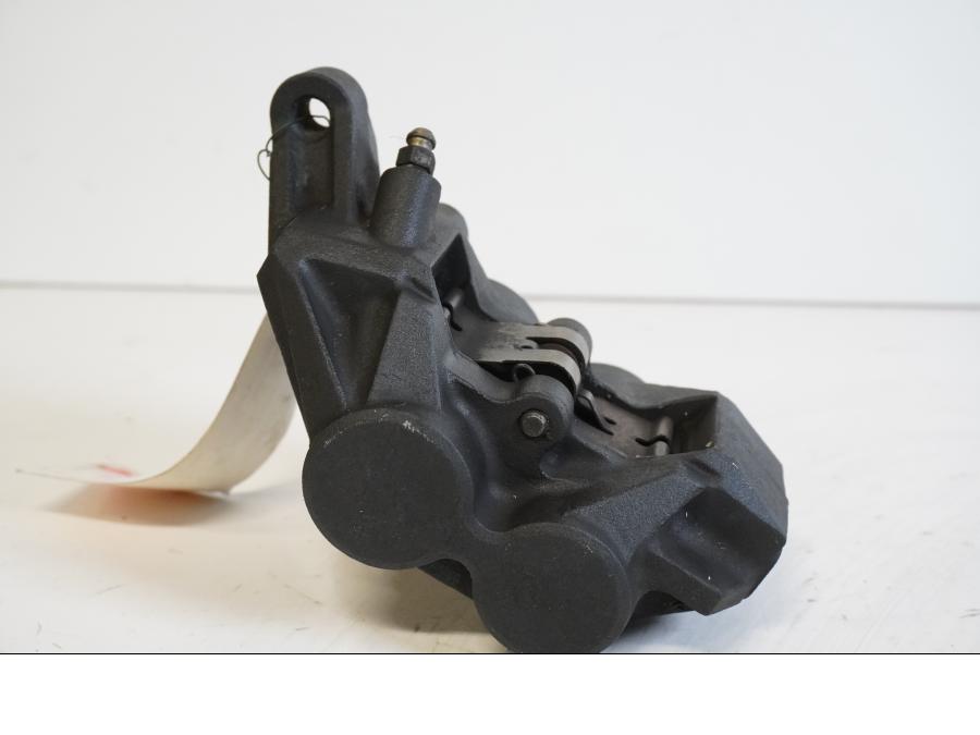 Baksidan på Bromsok från en Yamaha YZF R6 -2000 motorcykel.