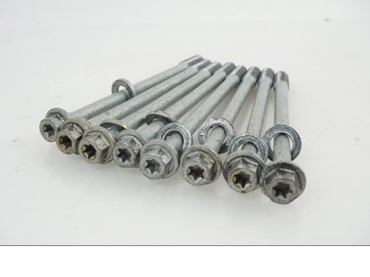 Baksidan på Skruv / Mutter etc från en KTM 1290 Super Duke R -2021 motorcykel.