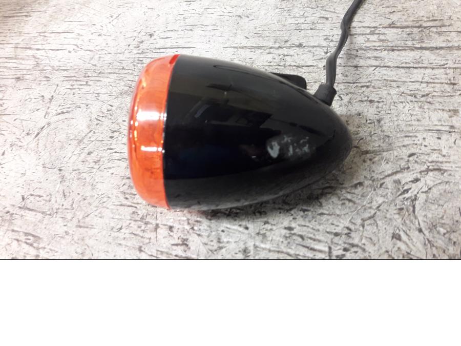 Baksidan på Blinkers från en H-D FLSS Softail Slim -2014 motorcykel.