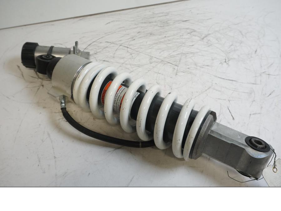 Framsidan på Stötdämpare från en Kawasaki Versys 1000 -2012 motorcykel.