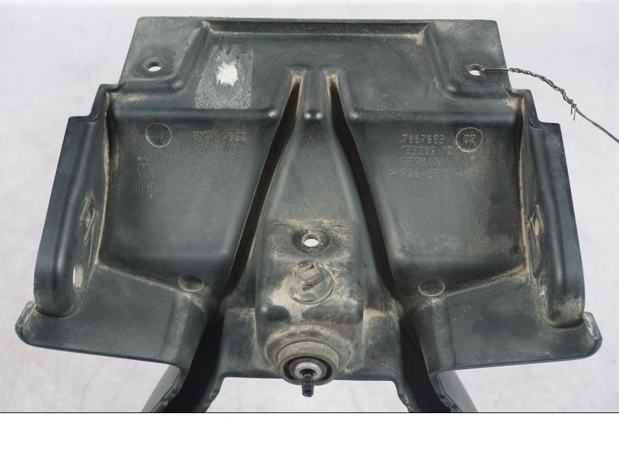 Höger sida på Skylthållare från en BMW R 1200 GS -2005 motorcykel.