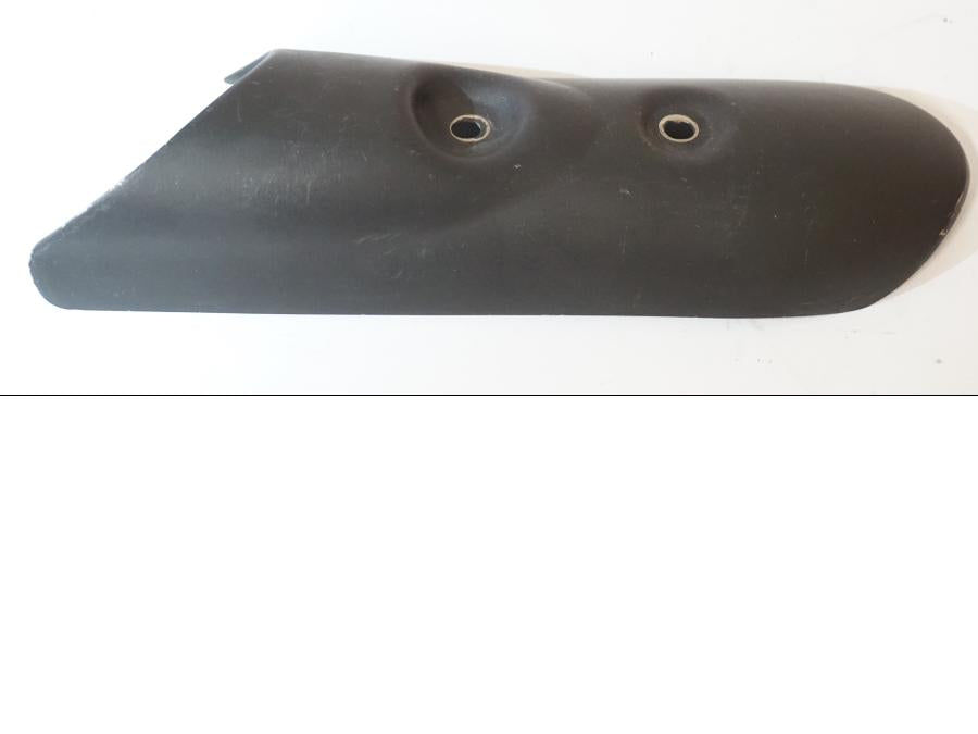 Baksidan på Värmeskydd från en Buell 1125 CR -2009 motorcykel.