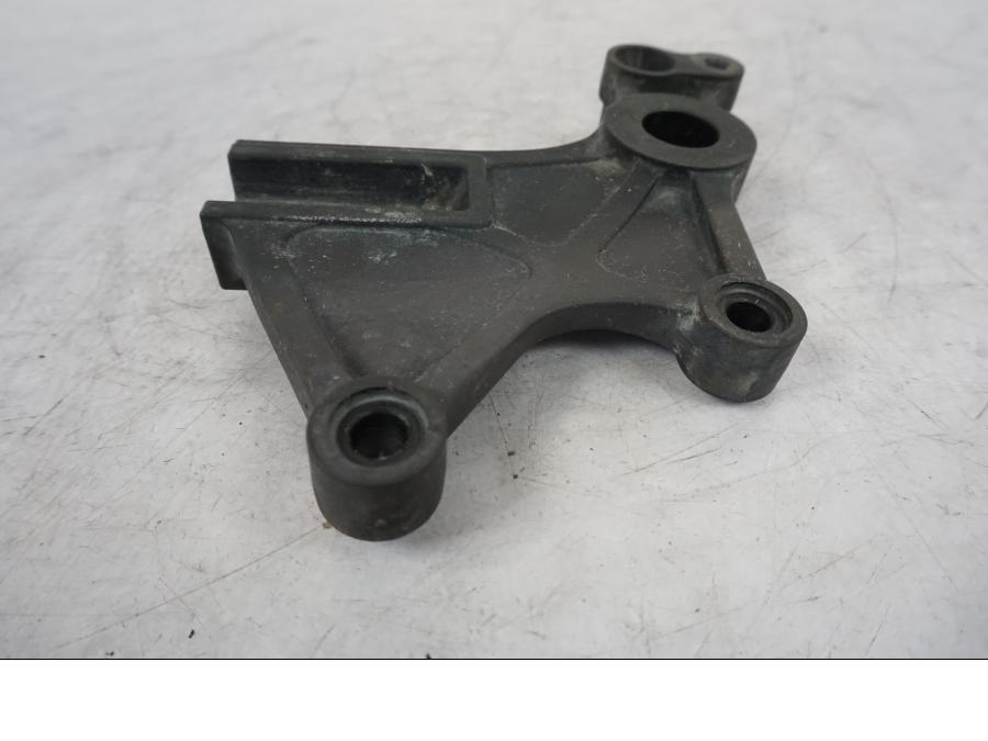 Baksidan på Bromsoksfäste från en Kawasaki Versys 650 -2014 motorcykel.