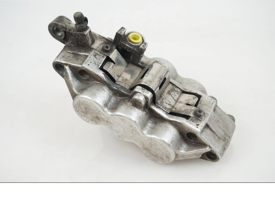 Baksidan på Bromsok från en Suzuki VZ 1600 -2004 motorcykel.