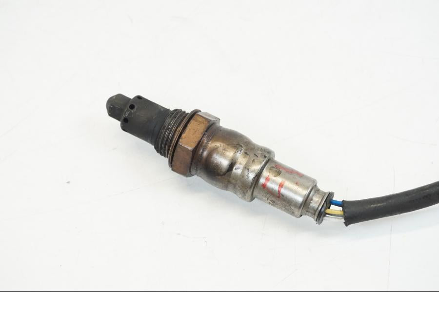 Baksidan på Lambdasond från en BMW R 1250 GS -2019 motorcykel.