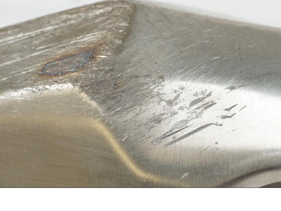 Snett uppifrån på Värmeskydd från en Kawasaki Z 125 -2023 motorcykel.