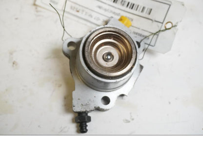 Baksidan på Kopplingslavcylinder från en Kawasaki VN 1600 -2006 motorcykel.