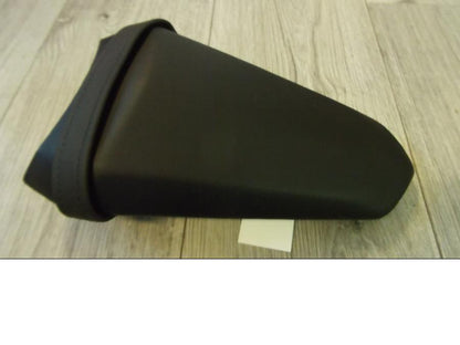 Baksidan på Sadel från en Yamaha YZF 1000 R1 -2015 motorcykel.