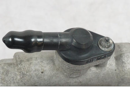 Extrabild1 på Bromshuvudcylinder från en Suzuki GSF 1250 -2010 motorcykel.