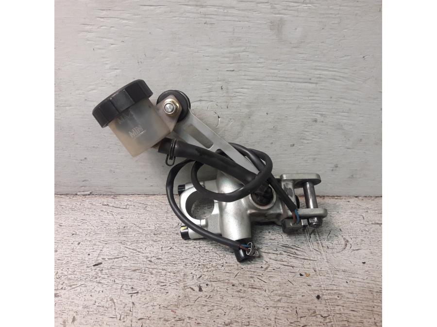 Baksidan på Kopplingshuvudcylinder från en Ducati 848 -2010 motorcykel.