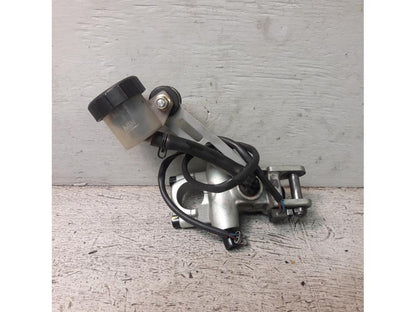 Baksidan på Kopplingshuvudcylinder från en Ducati 848 -2010 motorcykel.