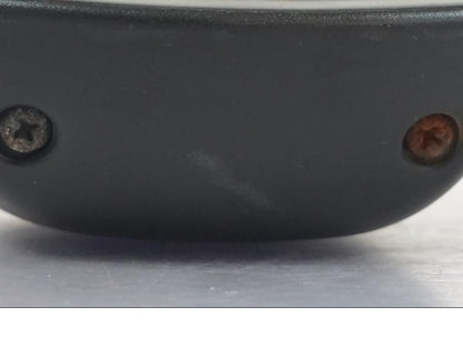 Snett nerifrån på Skyltbelysning från en Suzuki SV 650 -1999 motorcykel.