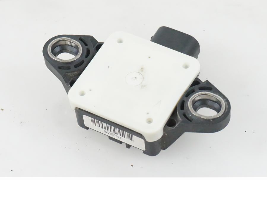 Vänster sida på Tilt Sensor från en H-D Adventure Pan America Special RA1250S -2021 motorcykel.