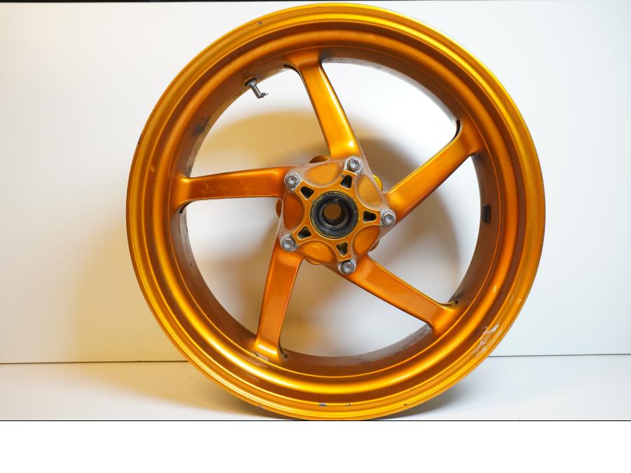 Framsidan på Fälg från en Aprilia SL 1000 Falco -2000 motorcykel.