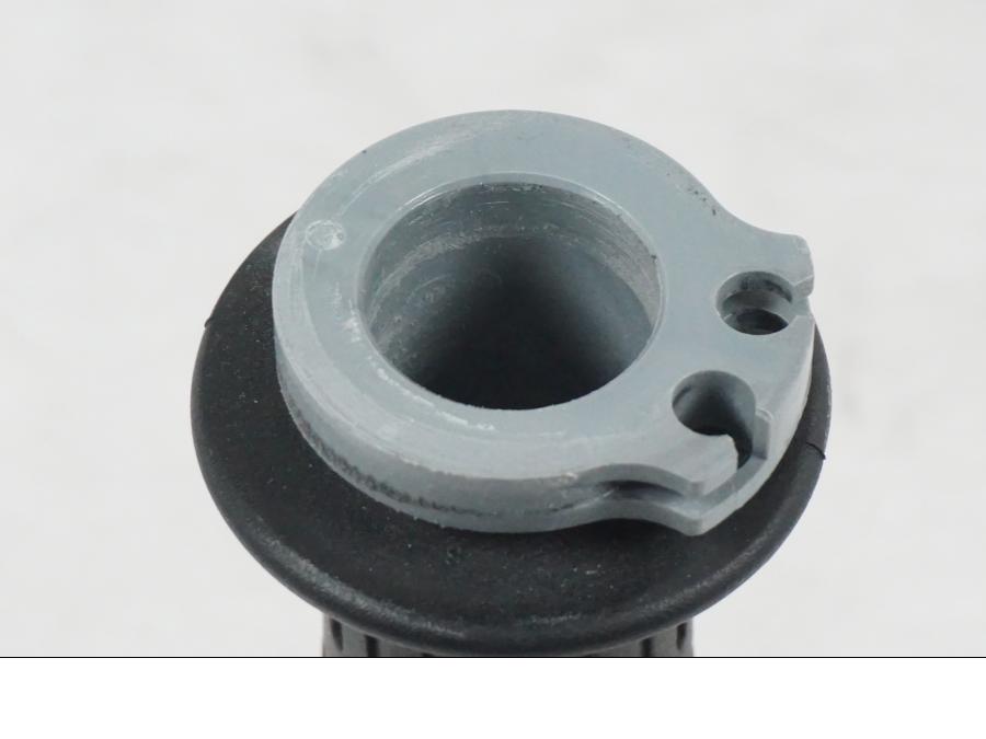 Höger sida på Gasrulle från en Kawasaki ER-6N ABS -2010 motorcykel.