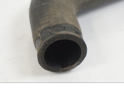 Snett nerifrån på Vattenkyl Slang Set från en BMW F 650 CS -2002 motorcykel.