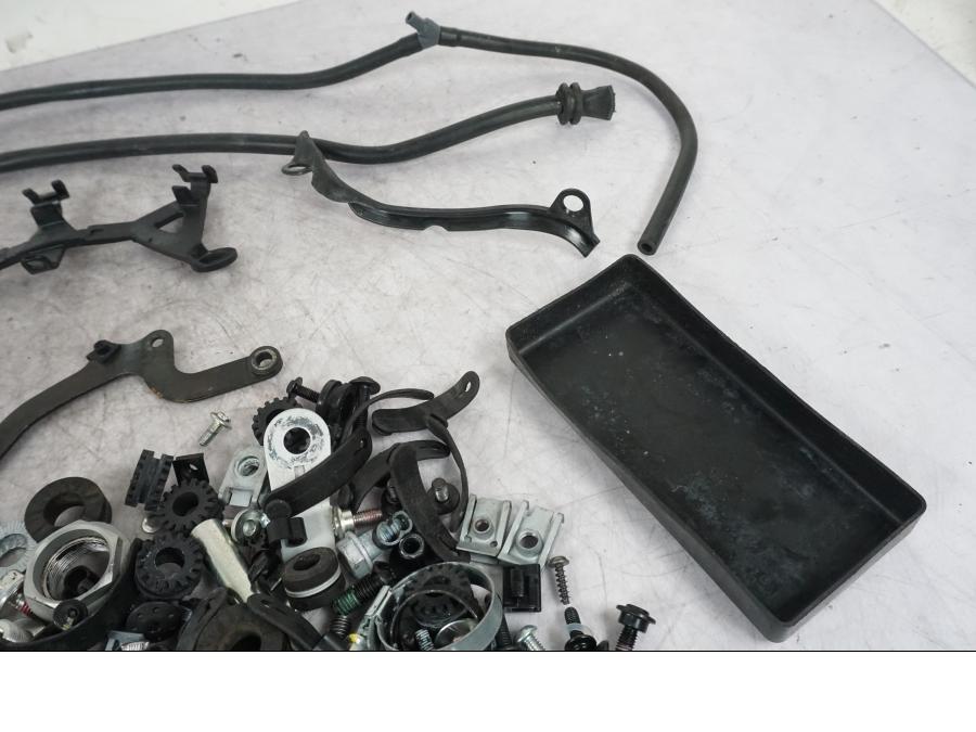 Extrabild6 på Skruv / Mutter etc från en Ducati Multistrada V4 -2024 motorcykel.