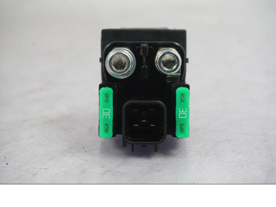 Höger sida på Startrelä från en Ducati Multistrada V4 -2024 motorcykel.