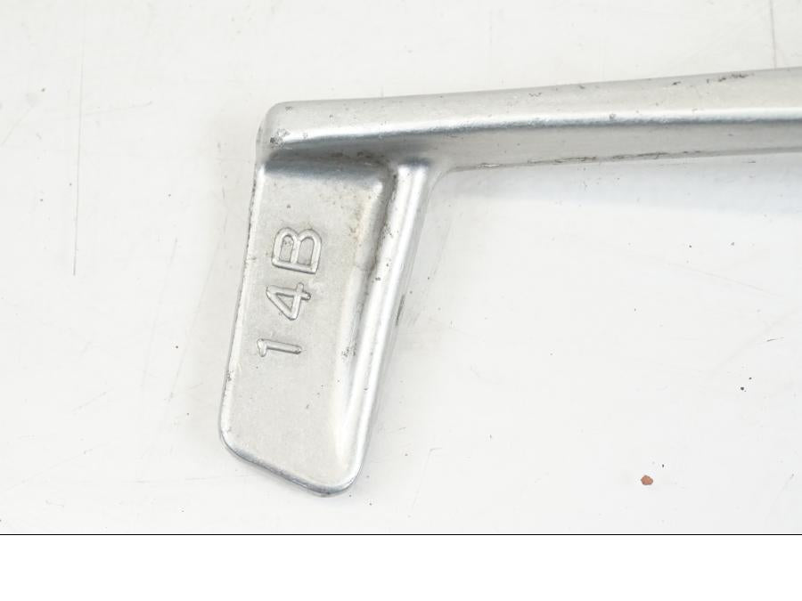 Extrabild2 på Bromspedal från en Yamaha YZF 1000 R1 -2009 motorcykel.