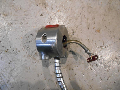 Höger sida på Styrelreglage från en Suzuki VS 750 Intruder -1986 motorcykel.