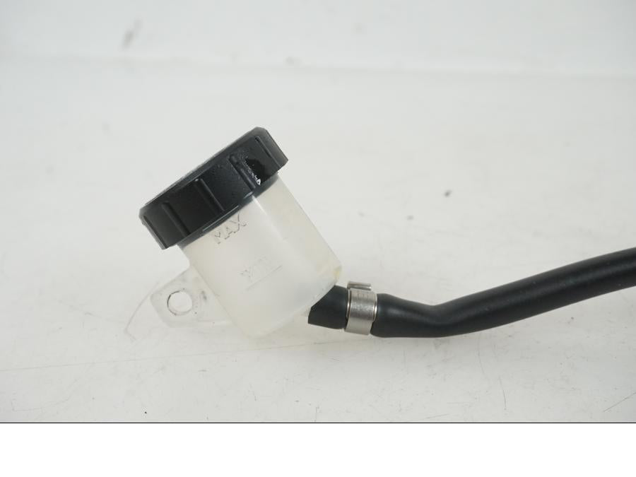 Baksidan på Bromsvätskebehållare från en BMW F 750 GS -2019 motorcykel.