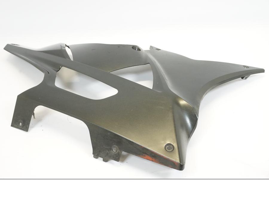 Baksidan på Motorspoiler från en BMW S 1000 RR -2010 motorcykel.