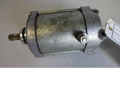 Framsidan på Startmotor från en Yamaha FZ-1 N -2007 motorcykel.