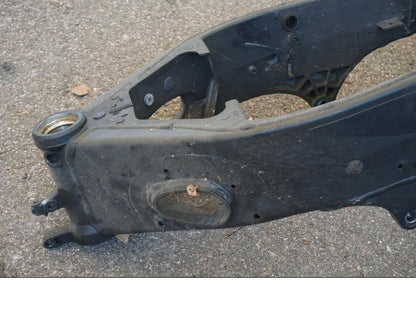 Baksidan på Ram från en Yamaha YZF 1000 R1 -2007 motorcykel.