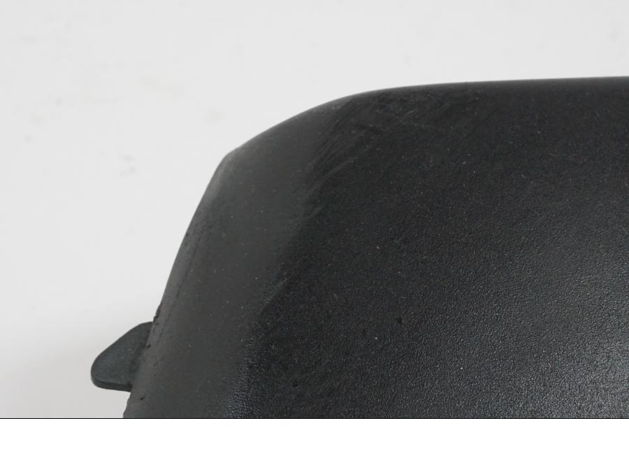 Höger sida på Sidkåpa från en BMW F 650 -1998 motorcykel.