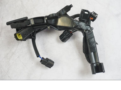 Vänster sida på Kablage från en KTM 1290 Super Duke R -2022 motorcykel.