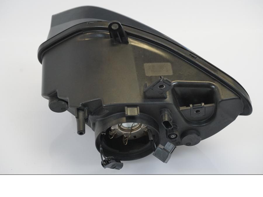 Höger sida på Strålkastare från en BMW S 1000 RR -2017 motorcykel.